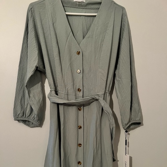 Calvin Klein Size 4 Long Sleeve Dress - Picture 1 of 4